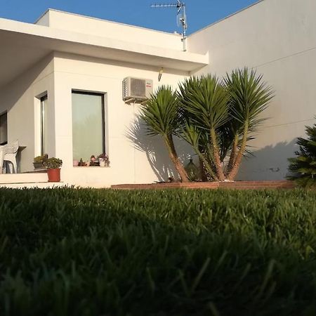 La Villa De Naomi Chella Buitenkant foto